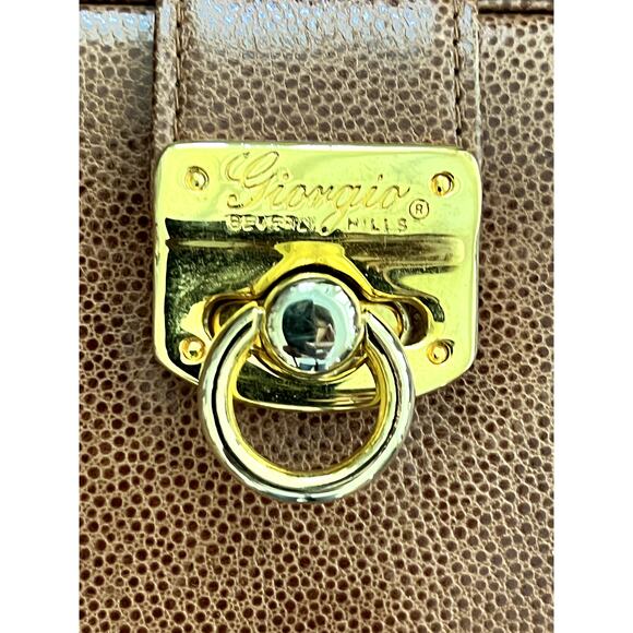 Giorgio Beverly Hills Pebbled Leather Clutch with Key Ring - Picture 2 of 9